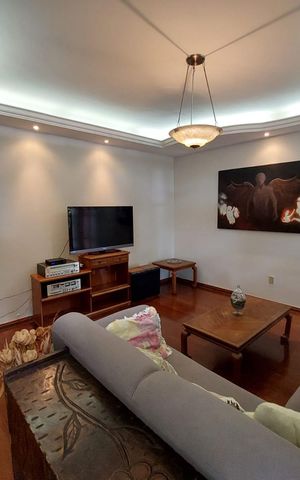 Casa à venda com 193m², 5 quartos e 2 vagas Casa à venda com 193m², 5 quartos e 2 vagassala 2
