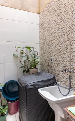 Casa de condomínio à venda com 67m², 2 quartos e 1 vagaÁrea de Serviço