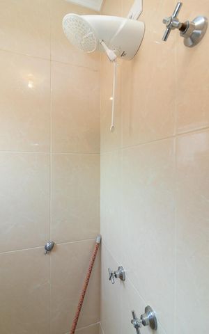 Casa de condomínio à venda com 67m², 2 quartos e 1 vagaBanheiro da Suíte 1