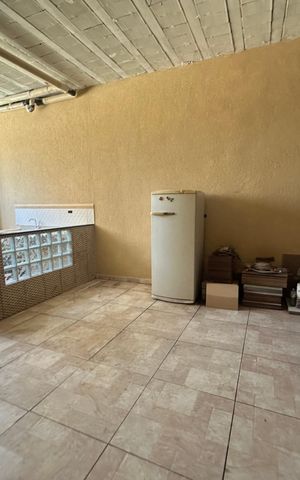 Casa à venda com 342m², 3 quartos e 4 vagas Casa à venda com 342m², 3 quartos e 4 vagasQuintal