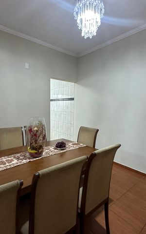 Casa à venda com 342m², 3 quartos e 4 vagas Casa à venda com 342m², 3 quartos e 4 vagasSala de Jantar