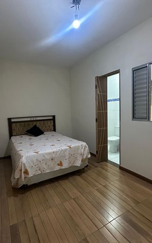 Casa à venda com 342m², 3 quartos e 4 vagas Casa à venda com 342m², 3 quartos e 4 vagasSuíte 2