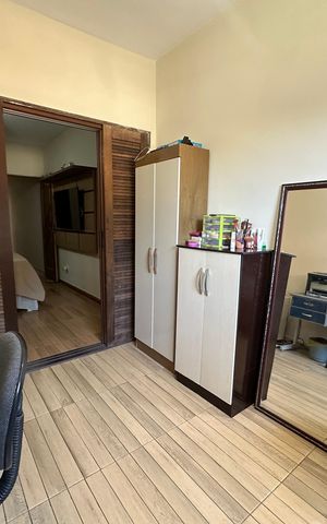 Casa à venda com 342m², 3 quartos e 4 vagas Casa à venda com 342m², 3 quartos e 4 vagasEscritório 2
