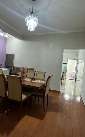 Casa à venda com 342m², 3 quartos e 4 vagas Casa à venda com 342m², 3 quartos e 4 vagasSala de Jantar