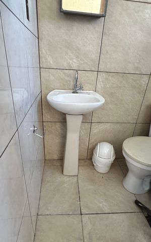 Casa à venda com 342m², 3 quartos e 4 vagas Casa à venda com 342m², 3 quartos e 4 vagasBanheiro
