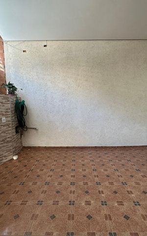 Casa à venda com 342m², 3 quartos e 4 vagas Casa à venda com 342m², 3 quartos e 4 vagasGaragem