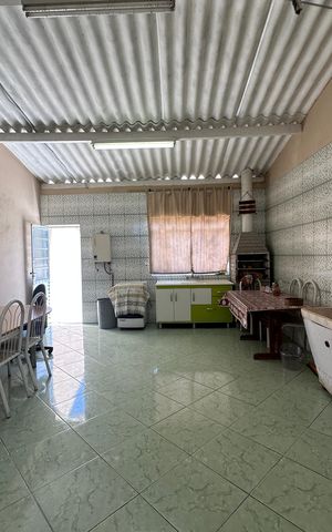 Casa à venda com 342m², 3 quartos e 4 vagas Casa à venda com 342m², 3 quartos e 4 vagasChurrasqueira