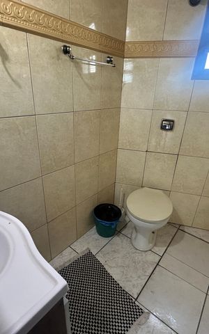 Casa à venda com 342m², 3 quartos e 4 vagas Casa à venda com 342m², 3 quartos e 4 vagasBanheiro da Suíte 1