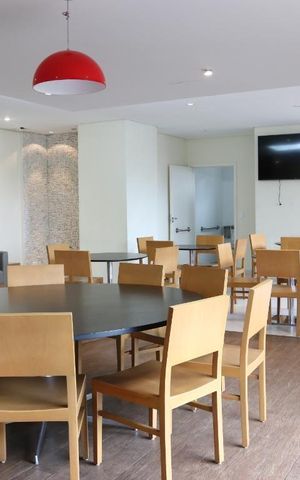 Apartamento à venda com 75m², 3 quartos e 2 vagas Apartamento à venda com 75m², 3 quartos e 2 vagasÁrea comum - Salão de festas