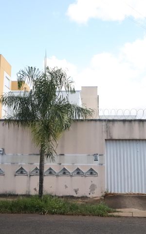 Apartamento para alugar com 55m², 2 quartos e 1 vagaFachada