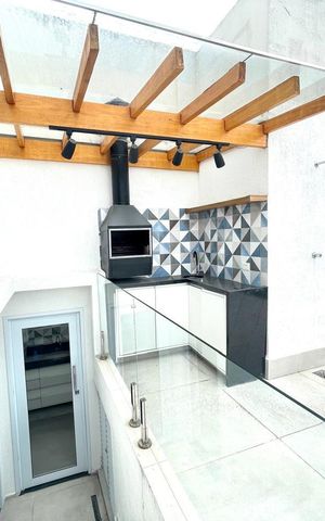 Apartamento à venda com 340m², 4 quartos e 3 vagas Apartamento à venda com 340m², 4 quartos e 3 vagasÁrea externa