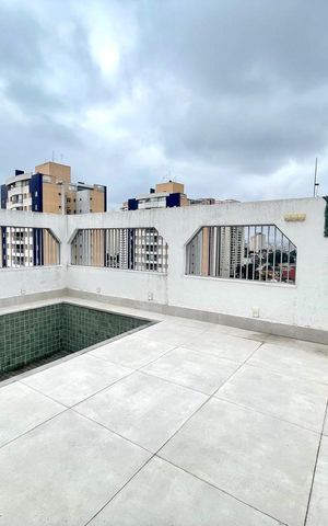 Apartamento à venda com 340m², 4 quartos e 3 vagas Apartamento à venda com 340m², 4 quartos e 3 vagasÁrea externa