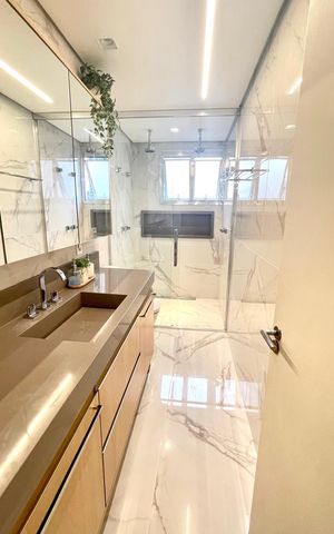 Apartamento à venda com 340m², 4 quartos e 3 vagas Apartamento à venda com 340m², 4 quartos e 3 vagasBanheiro