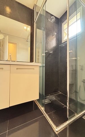 Apartamento à venda com 75m², 1 quarto e 2 vagas Apartamento à venda com 75m², 1 quarto e 2 vagasBanheiro da Suíte