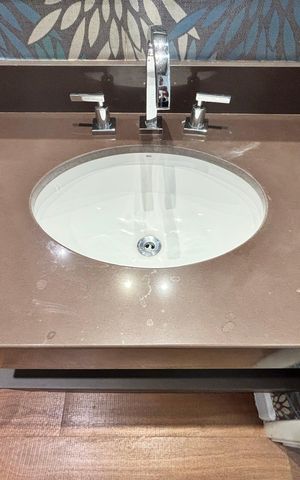 Apartamento à venda com 75m², 1 quarto e 2 vagas Apartamento à venda com 75m², 1 quarto e 2 vagasBanheiro