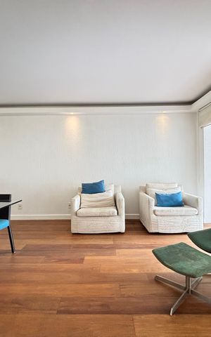 Apartamento à venda com 75m², 1 quarto e 2 vagas Apartamento à venda com 75m², 1 quarto e 2 vagasSala