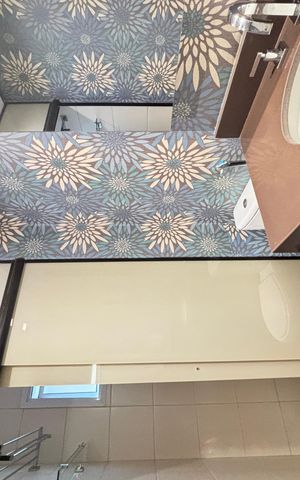 Apartamento à venda com 75m², 1 quarto e 2 vagas Apartamento à venda com 75m², 1 quarto e 2 vagasBanheiro