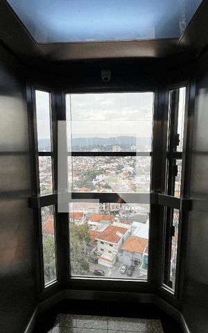 Apartamento à venda com 275m², 5 quartos e 4 vagasElevador