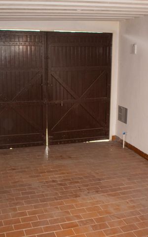 Casa para alugar com 440m², 5 quartos e 4 vagas Casa para alugar com 440m², 5 quartos e 4 vagasGaragem 2