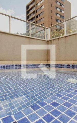Apartamento à venda com 90m², 3 quartos e 2 vagas Apartamento à venda com 90m², 3 quartos e 2 vagasÁrea comum - Piscina