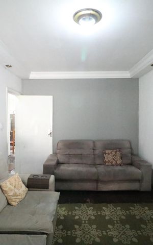 Casa à venda com 277m², 3 quartos e 2 vagas Casa à venda com 277m², 3 quartos e 2 vagasSala