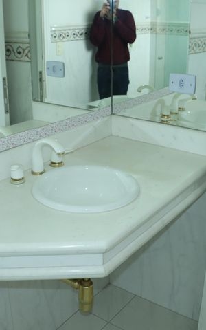 Casa de condomínio para alugar com 517m², 5 quartos e 4 vagasBanheiro social