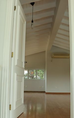 Casa de condomínio para alugar com 517m², 5 quartos e 4 vagasÁrea comum