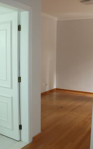 Casa de condomínio para alugar com 517m², 5 quartos e 4 vagasCorredor