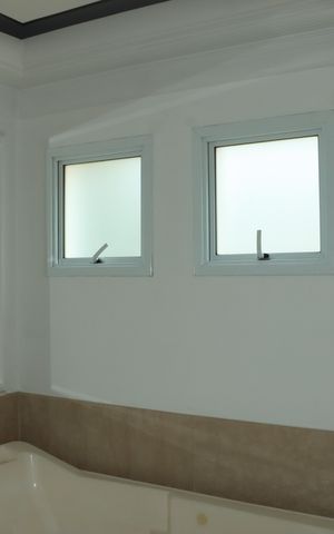 Casa de condomínio para alugar com 517m², 5 quartos e 4 vagasBanheiro da Suíte 3