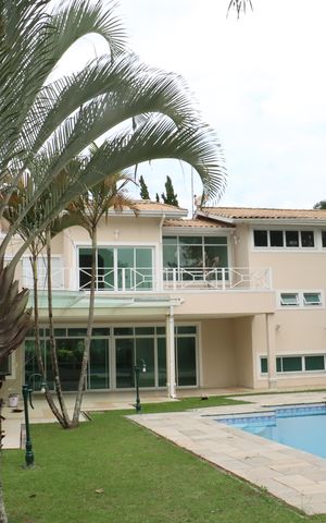 Casa de condomínio para alugar com 517m², 5 quartos e 4 vagasÁrea comum