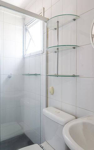 Apartamento para alugar com 66m², 2 quartos e 1 vaga Apartamento para alugar com 66m², 2 quartos e 1 vagaBanheiro da Suíte