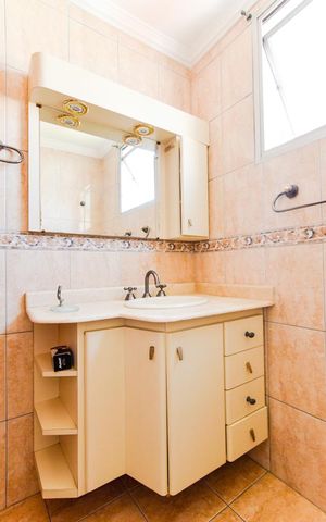 Apartamento para alugar com 75m², 2 quartos e 1 vagaBanheiro
