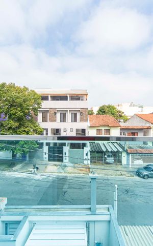 Casa à venda com 150m², 3 quartos e 4 vagas Casa à venda com 150m², 3 quartos e 4 vagasVaranda do Quarto 1
