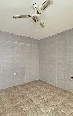 Casa à venda com 450m², 6 quartos e 4 vagas Casa à venda com 450m², 6 quartos e 4 vagasSala 2