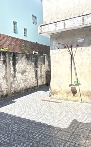 Casa à venda com 450m², 6 quartos e 4 vagas Casa à venda com 450m², 6 quartos e 4 vagasQuintal