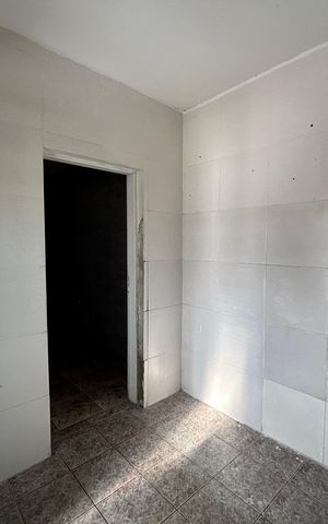 Casa à venda com 450m², 6 quartos e 4 vagas Casa à venda com 450m², 6 quartos e 4 vagasCozinha 1