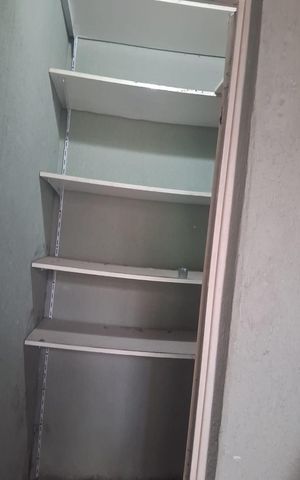 Casa à venda com 200m², 4 quartos e 2 vagas Casa à venda com 200m², 4 quartos e 2 vagasQuarto