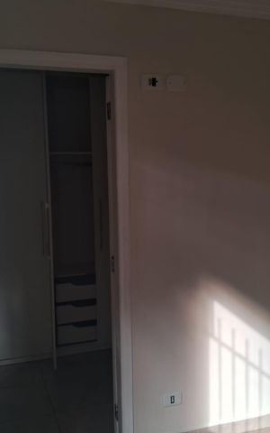 Casa à venda com 200m², 4 quartos e 2 vagas Casa à venda com 200m², 4 quartos e 2 vagasQuarto