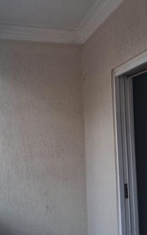 Casa à venda com 200m², 4 quartos e 2 vagas Casa à venda com 200m², 4 quartos e 2 vagasVaranda
