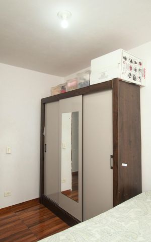 Casa à venda com 200m², 5 quartos e 1 vaga Casa à venda com 200m², 5 quartos e 1 vagaQuarto 1