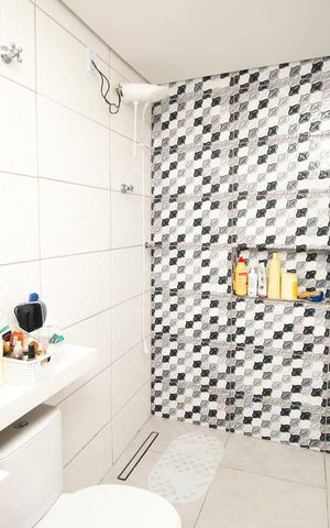 Casa à venda com 200m², 5 quartos e 1 vaga Casa à venda com 200m², 5 quartos e 1 vagaBanheiro da Suíte