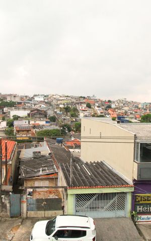 Casa à venda com 200m², 5 quartos e 1 vaga Casa à venda com 200m², 5 quartos e 1 vagaVista da Área de Serviço