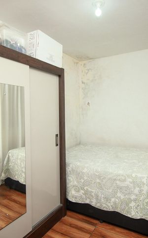Casa à venda com 200m², 5 quartos e 1 vaga Casa à venda com 200m², 5 quartos e 1 vagaQuarto 1