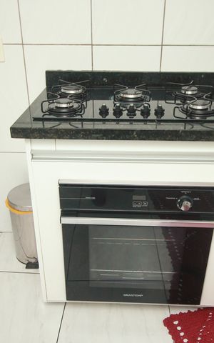 Casa à venda com 200m², 5 quartos e 1 vaga Casa à venda com 200m², 5 quartos e 1 vagaCozinha