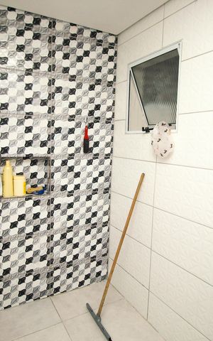 Casa à venda com 200m², 5 quartos e 1 vaga Casa à venda com 200m², 5 quartos e 1 vagaBanheiro da Suíte