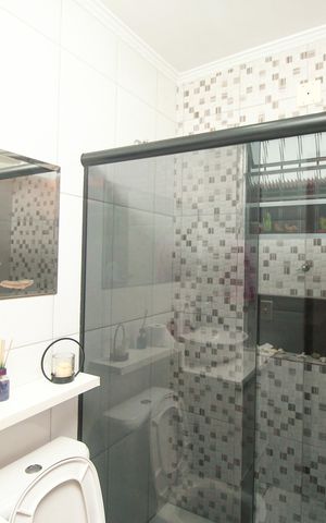 Casa à venda com 200m², 5 quartos e 1 vaga Casa à venda com 200m², 5 quartos e 1 vagaBanheiro 2