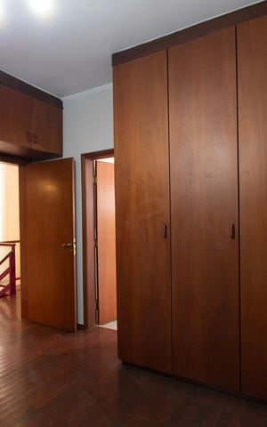 Casa para alugar com 232m², 4 quartos e 3 vagas