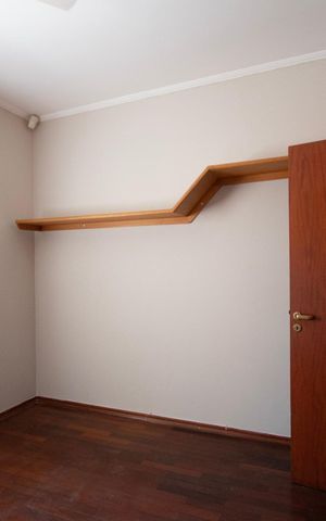 Casa para alugar com 232m², 4 quartos e 3 vagas