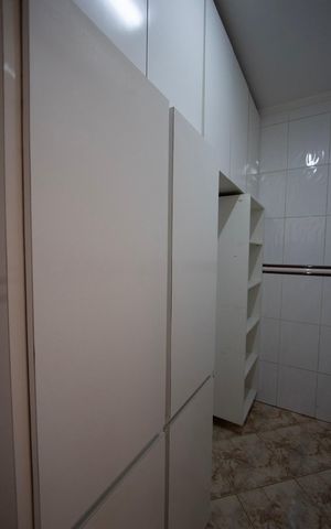 Casa para alugar com 232m², 4 quartos e 3 vagas
