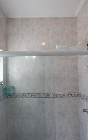 Casa para alugar com 232m², 4 quartos e 3 vagas